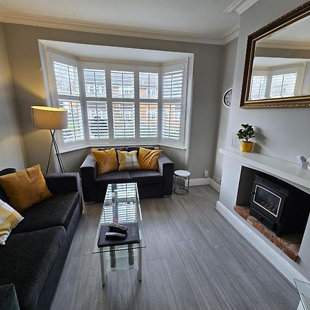 Knighton Villa Leicester Bagian luar foto